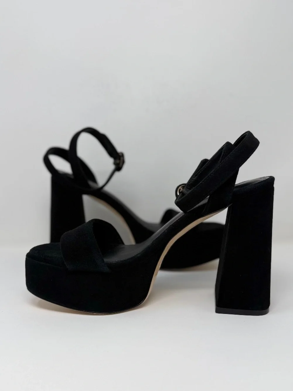 New Larroude Dolly Sandal In Black Suede Sz 8